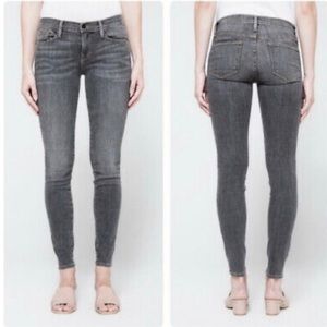 FRAME “Le Skinny de Jeanne” in Greenwich Size 26